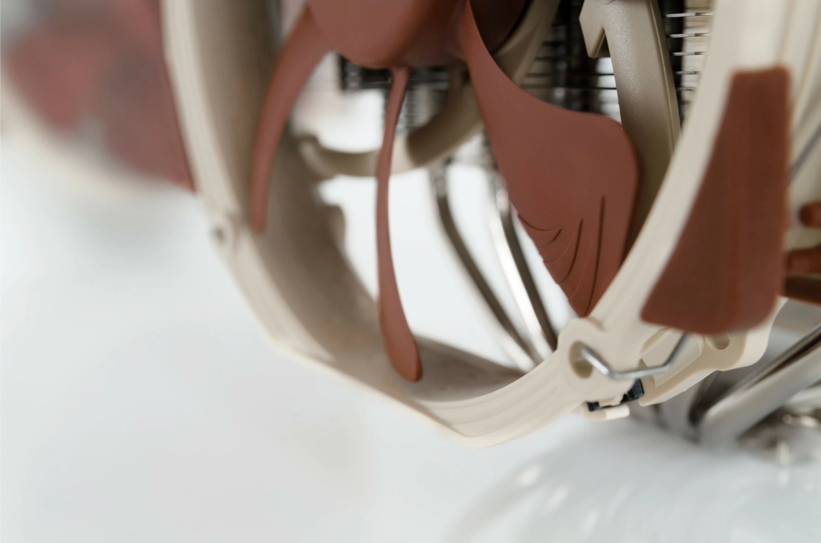 Ftohës Noctua NH-D15, 14 cm, 300-1500 RPM, 24.6 dB, 140.2 m³/h