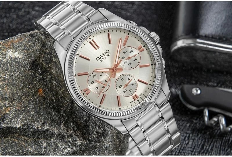 Orë dore për meshkuj CASIO, argjendtë