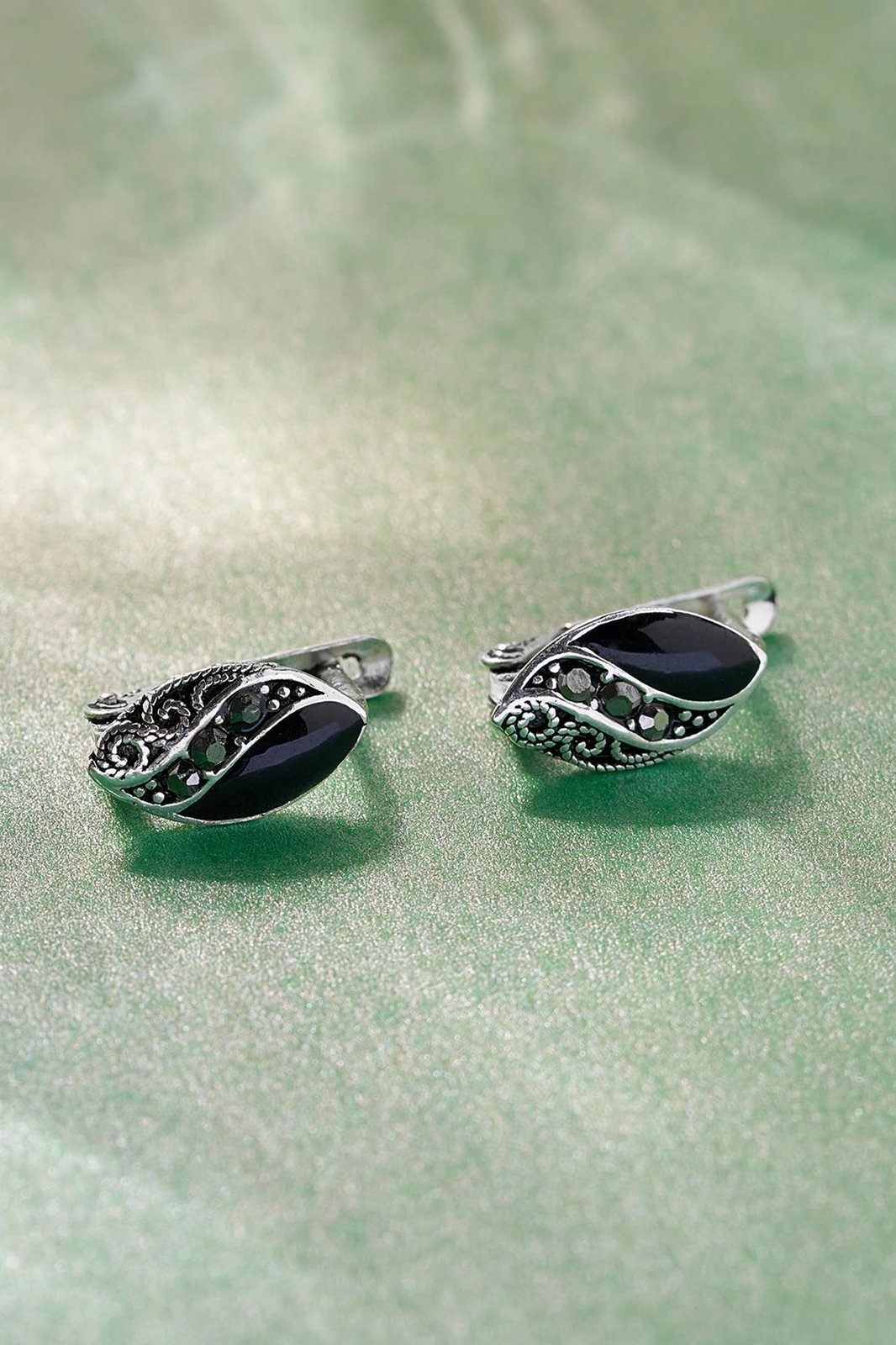 Vathë argjendi Jumeon, ngjyrë argjendi dhe e zezë, 11179SIYAH