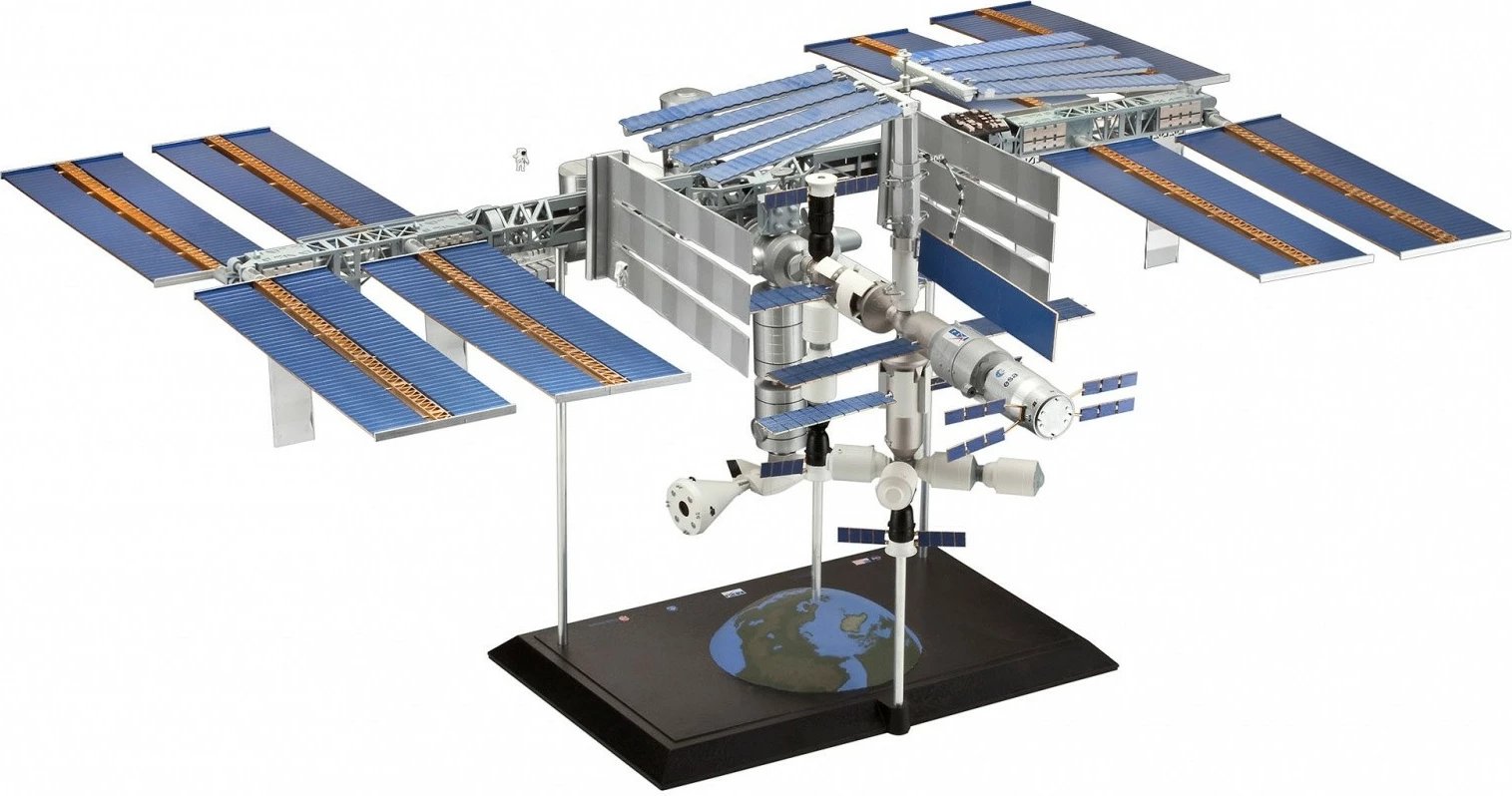 Set model plastik Revell 05651, International Space Station ISS, 1:144, 183 pjesë, Edicioni 25 vjetori Set model plastik Revell 05651, International Space Station ISS, 1:144, 183 pjesë, Edicioni 25 vjetori