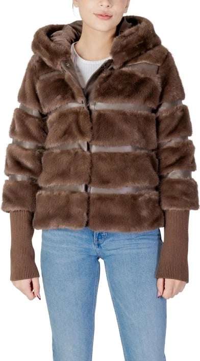 Jakne femra Choral, kafe