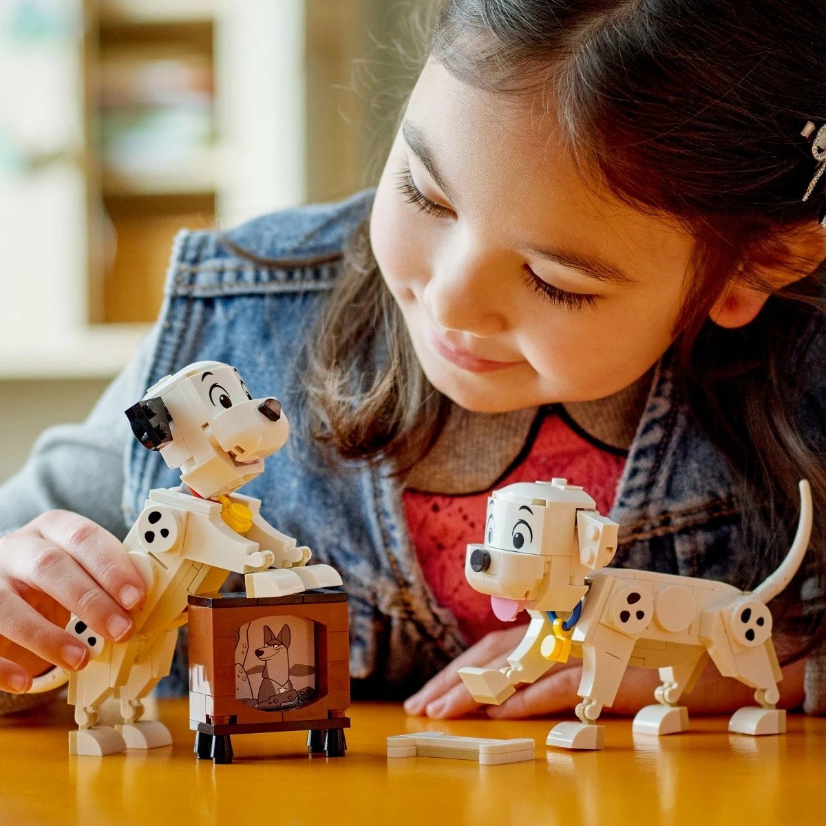 Set ndërtimi LEGO Disney 43271, 101 Dalmatët, Lucky & Penny, 268 pjesë