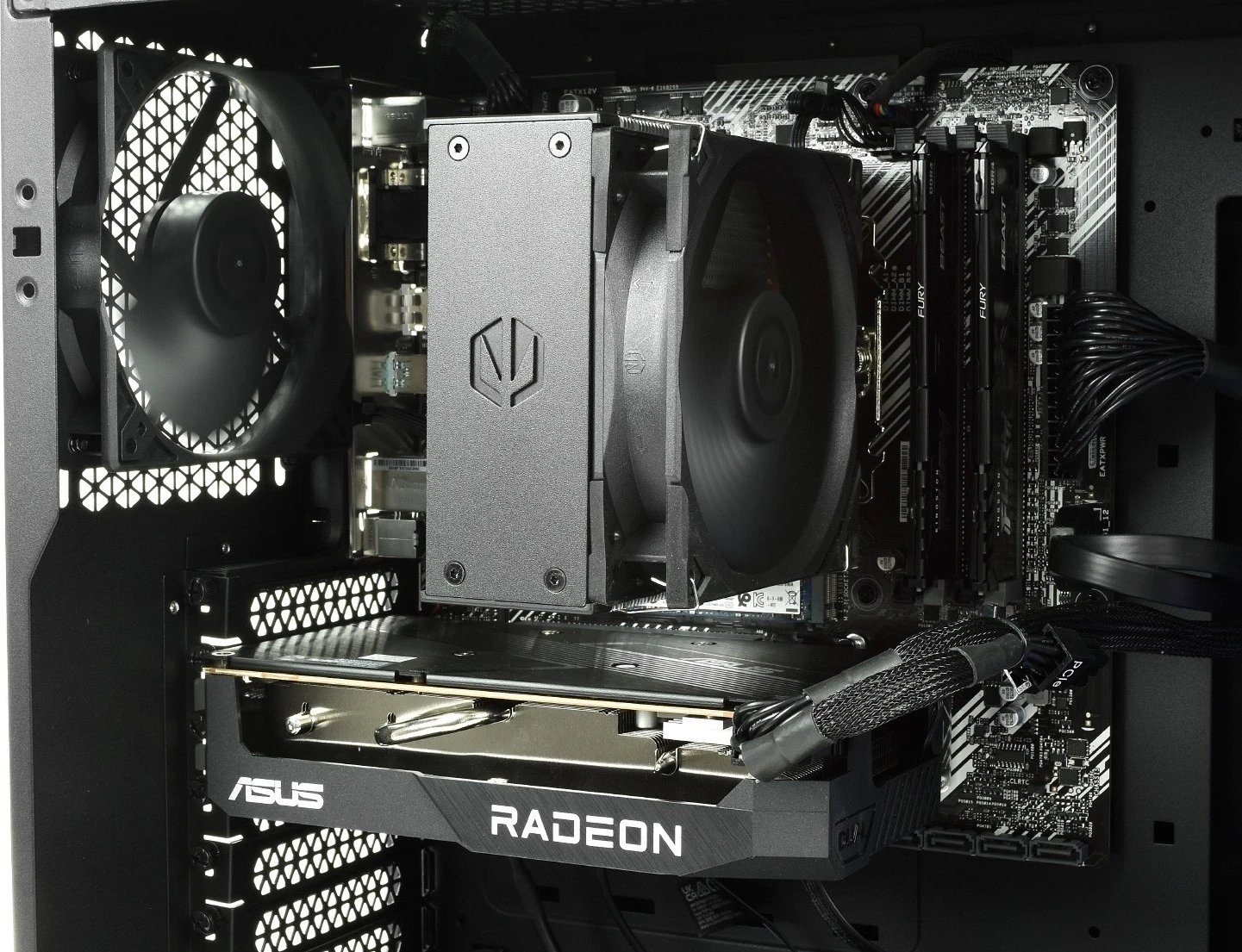 Kompjuter Komputronik Infinity R550 [AX18], AMD Ryzen 5 5600X, RAM 64GB, RX 7600 8GB, SSD 2TB, HDD 4TB, Win 11 Pro, i zi