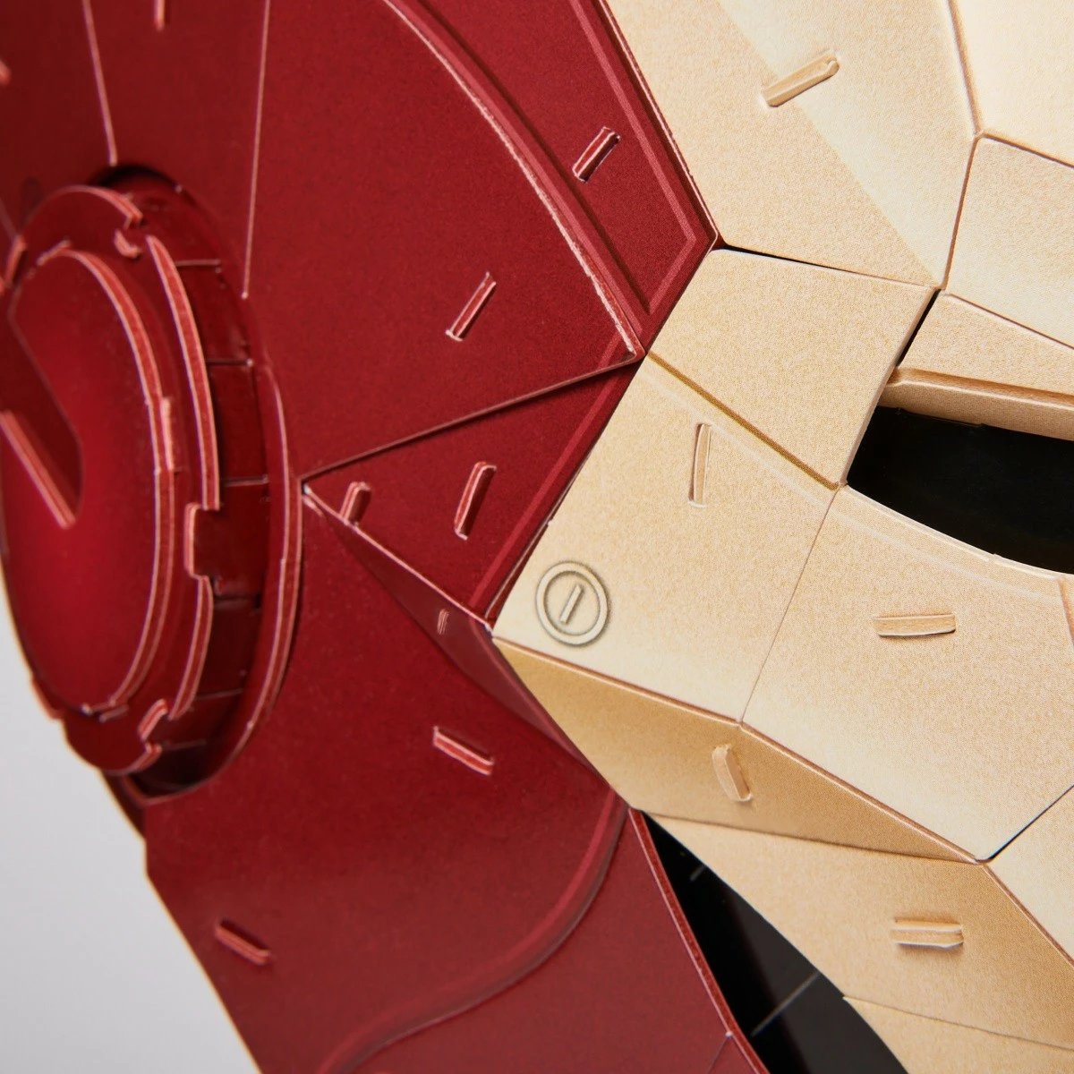 Puzzle 4D Spin Master Iron Man Helmet Marvel Studios, 96 pjesë, plastikë, e kuqe/ari