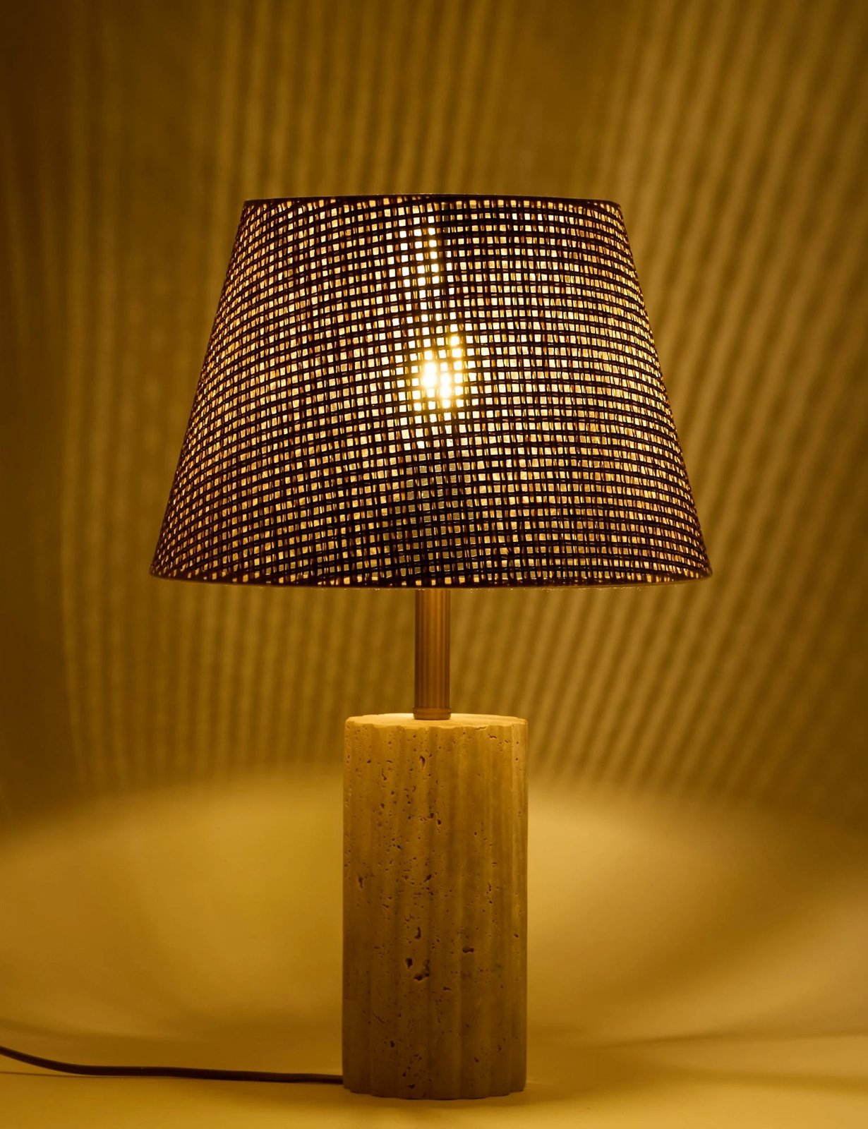 Llambë tavoline Opviq, Astra, ngjyrë kafe