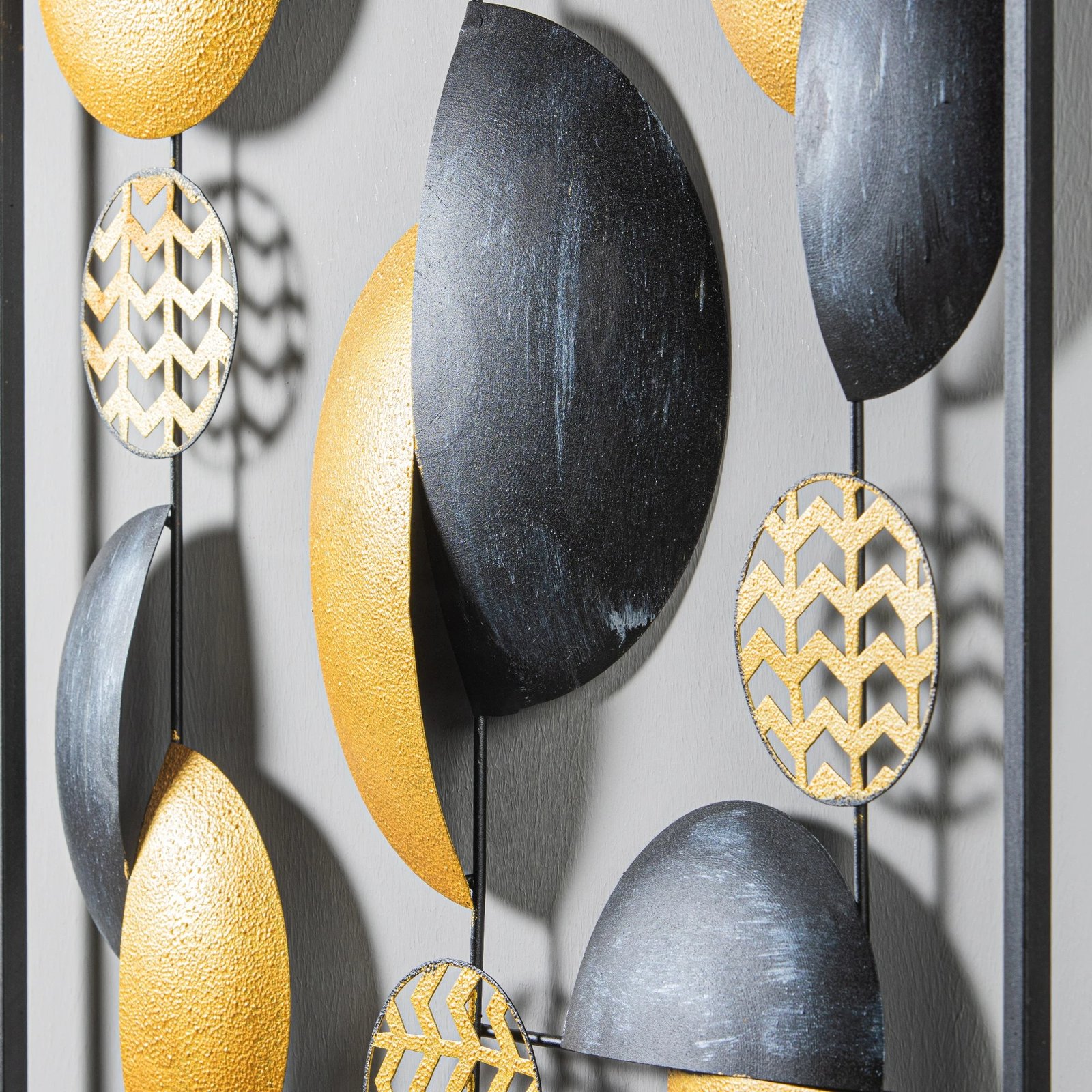 Aksesor dekorativ metalik Wallity Aurora, shumëngjyrësh, 55x5x55cm