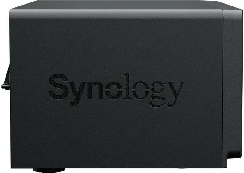 NAS Synology DS1825+, 8GB RAM, 10 vende për hard disk, M.2 NVMe, i zi