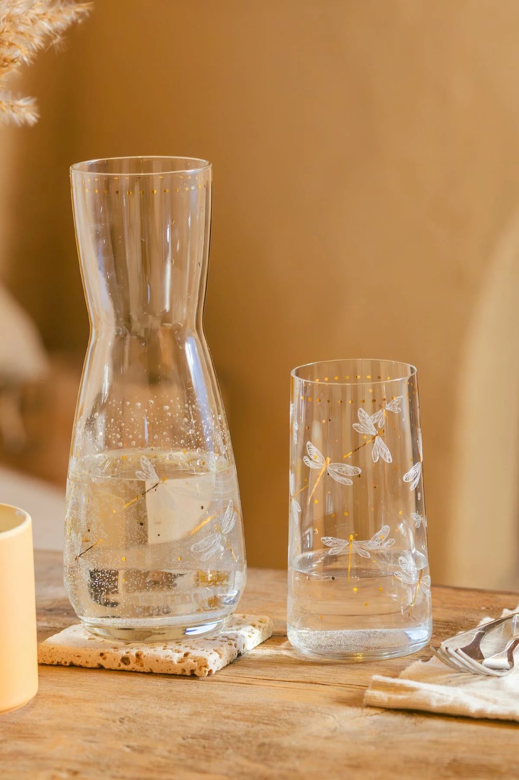 Shishe qelqi Hermia Concept, dizajn me dragonj