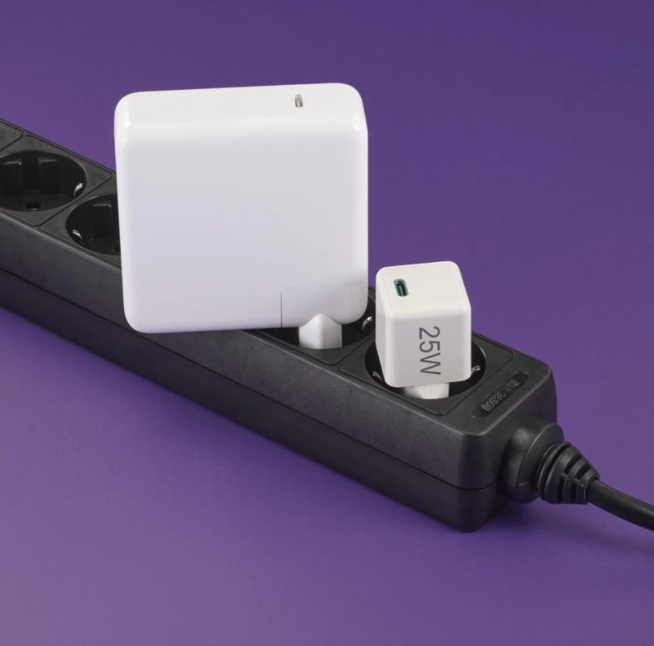 Karikues i shpejtë Hama, USB-C, Super Mini Karikues, PD, 25 W, i bardhë