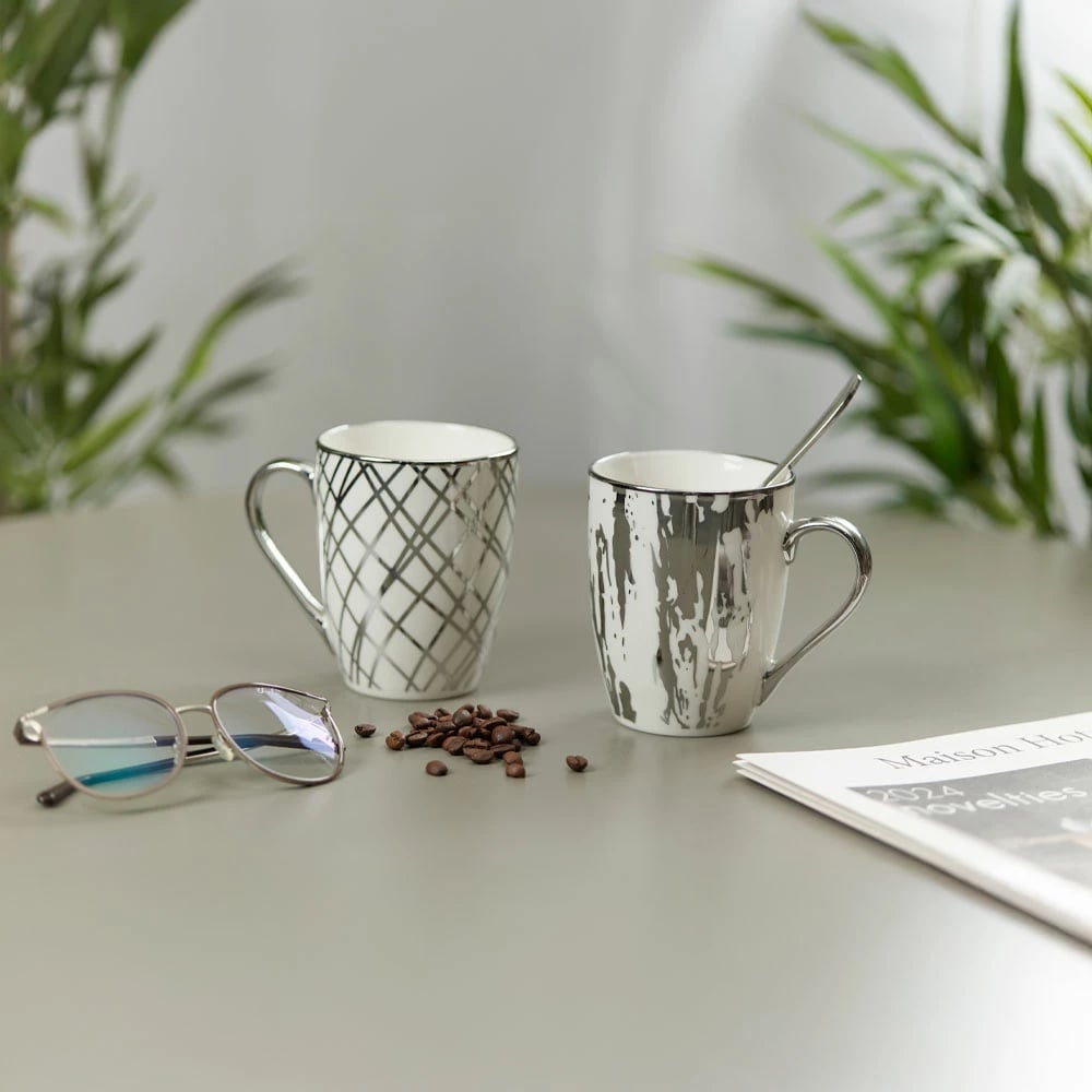 Filxhan Chic, porcelan New Bone China, i bardhë me detaje argjendi, 8x8x11cm Filxhan Chic, porcelan New Bone China, i bardhë me detaje argjendi, 8x8x11cm