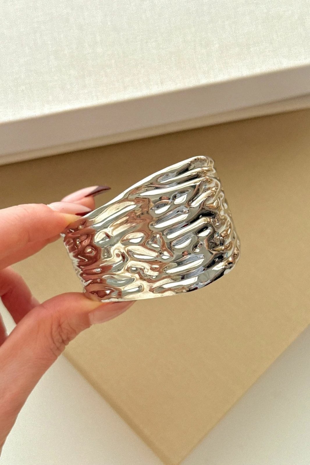 Byzylyk çeliku, Jumeon, BCYJ-251028, ngjyrë argjendi