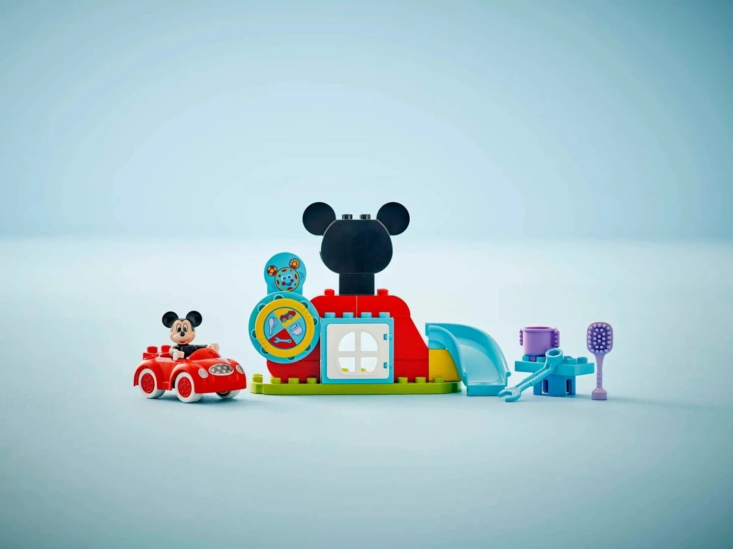 Set LEGO DUPLO Mickey Mouse Friends Club dhe Makina
