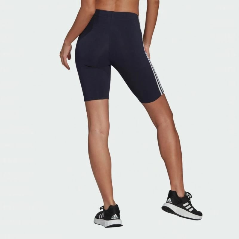 Shorce adidas për femra, të zeza