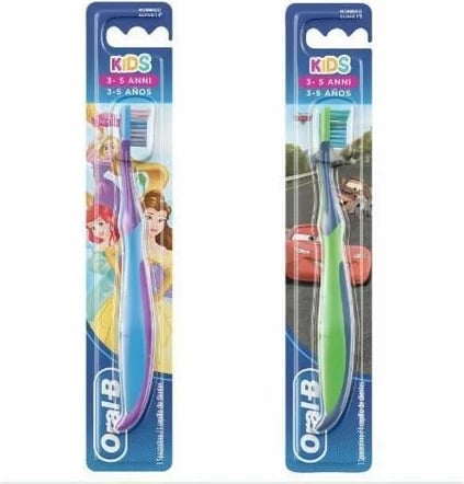 Furçë dhëmbësh manuale për fëmijë Oral-B Disney Princess ose Cars