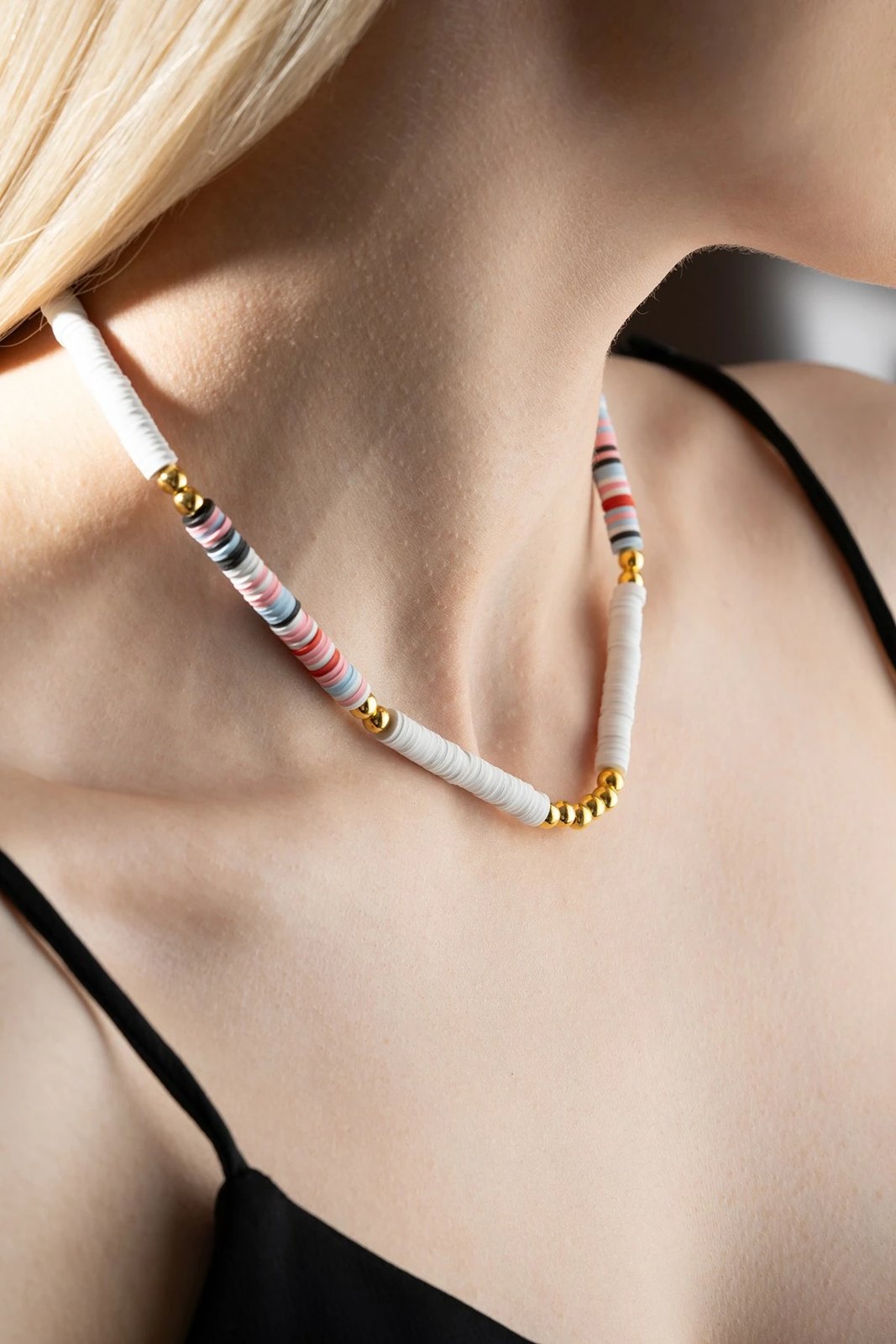 Varëse qafe Jumeon, KL-0874, shumëngjyrëshe