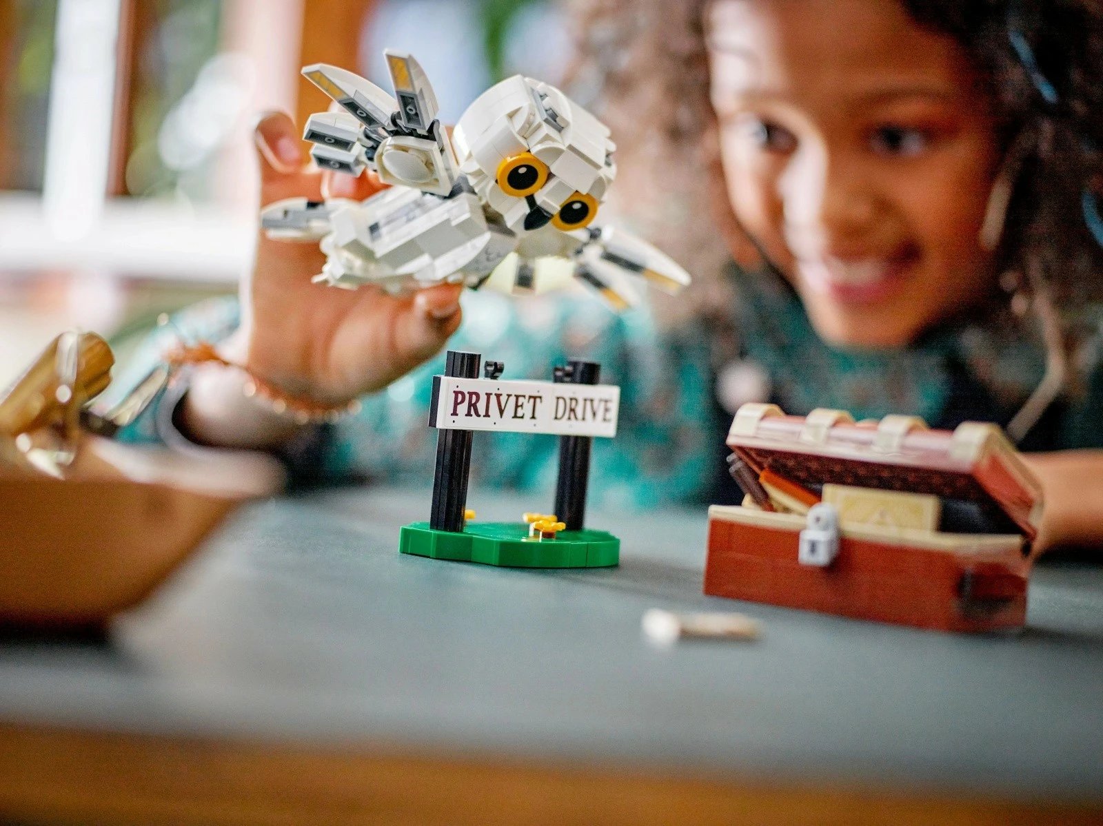 Set LEGO Harry Potter 76425 Hedwig te Privet Drive, 337 pjesë