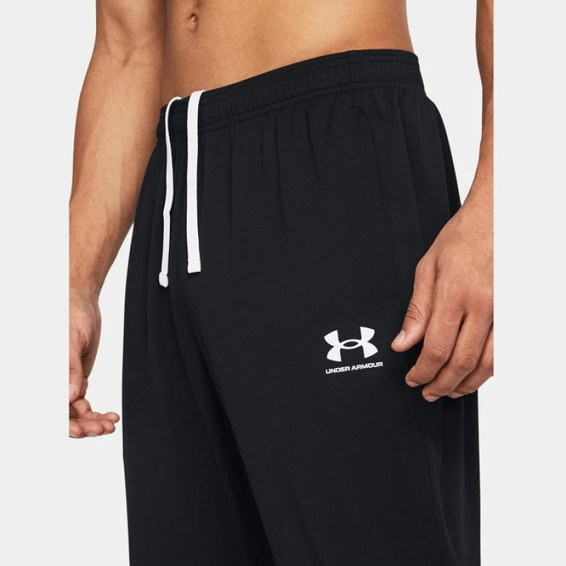 Pantallona për meshkuj Under Armour, të zeza