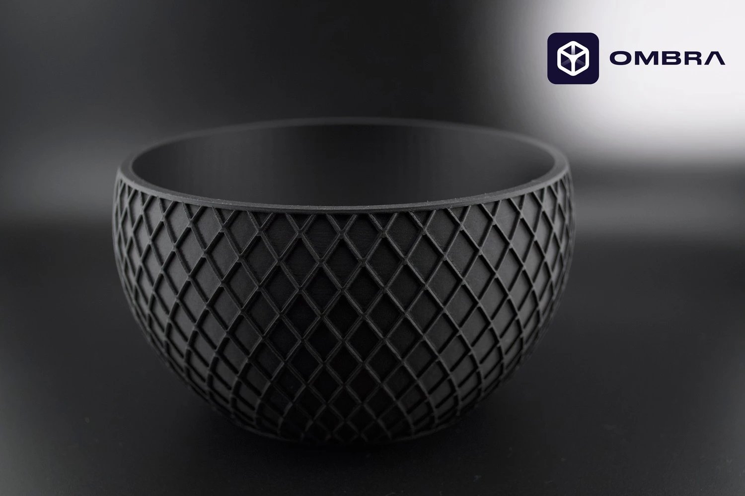 Big Bowl Stylish, e zezë