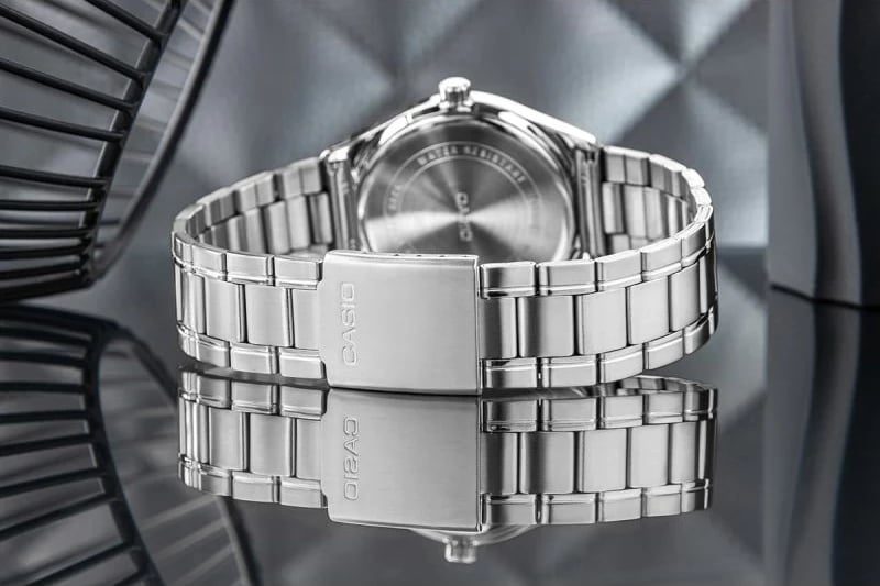 Orë dore për meshkuj Casio, argjend