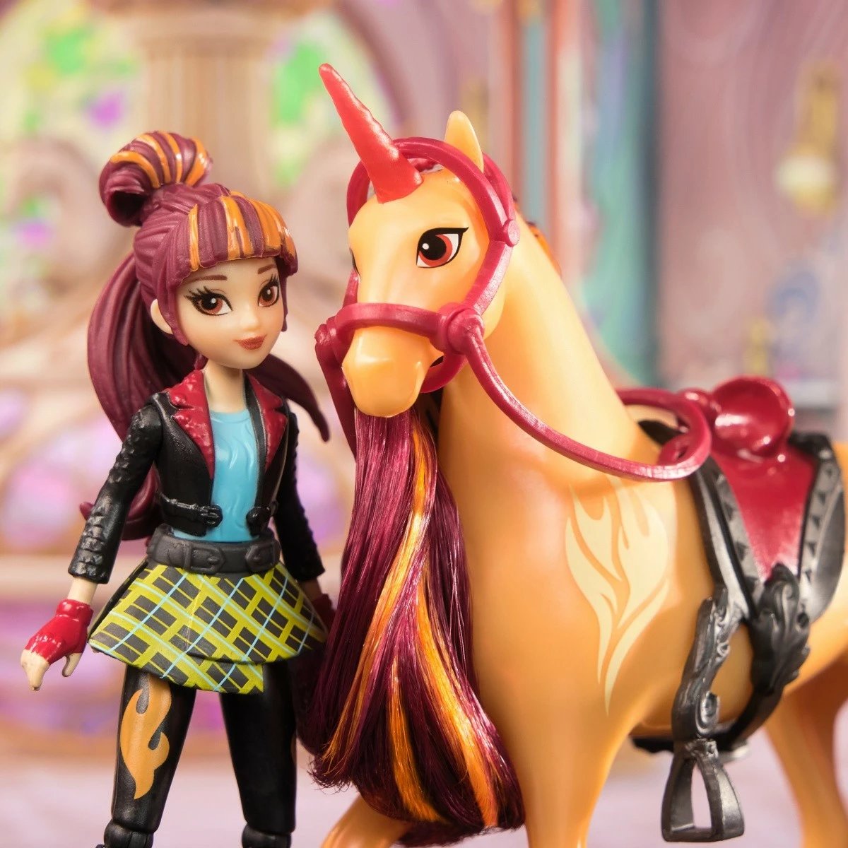 Set figurina Unicorn Academy Spin Master 6071175, Ava dhe Leaf, 11 cm + 13 cm, për vajza Set figurina Unicorn Academy Spin Master 6071175, Ava dhe Leaf, 11 cm + 13 cm, për vajza