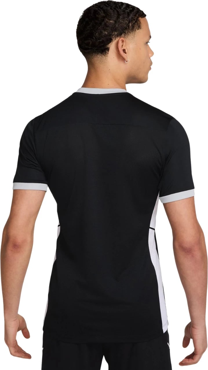 Maicë për meshkuj Nike, e zezë