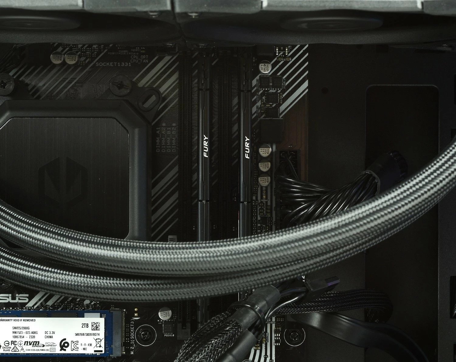 Komputronik Infinity R750 Ryzen 7, RTX 4060 Ti, 32GB, 1TB, e zezë