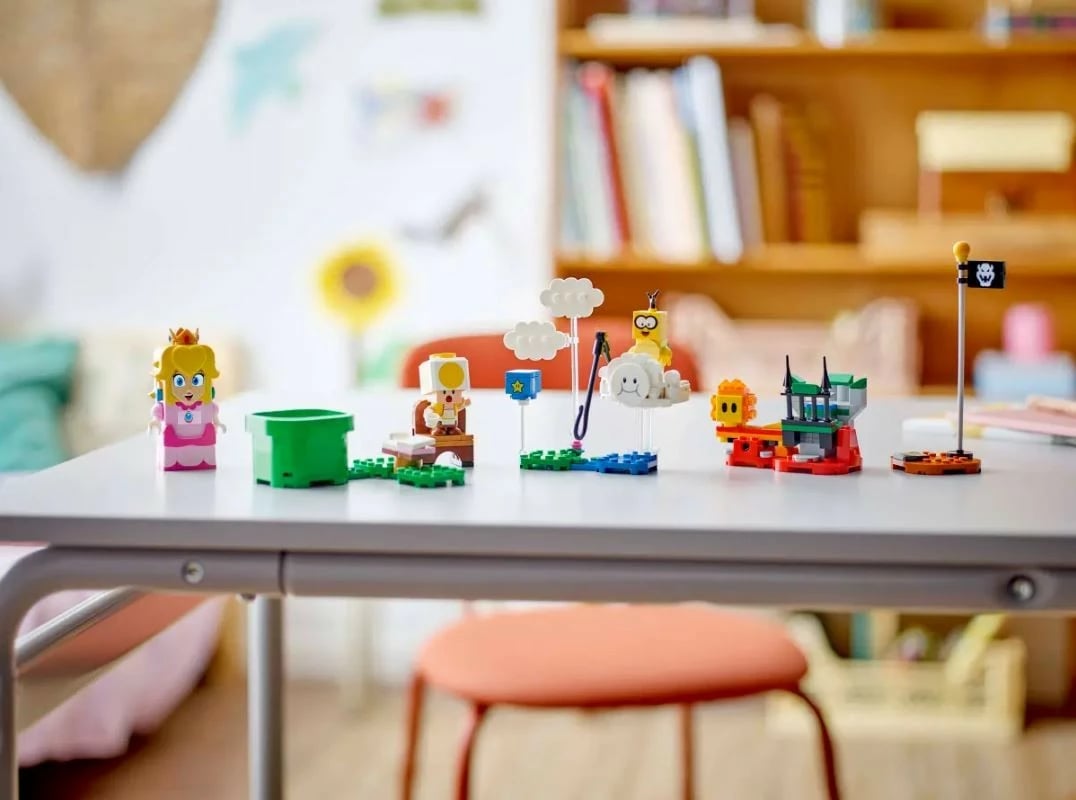 Set LEGO Super Mario 71441, Figurë interaktive Peach, 208 pjesë