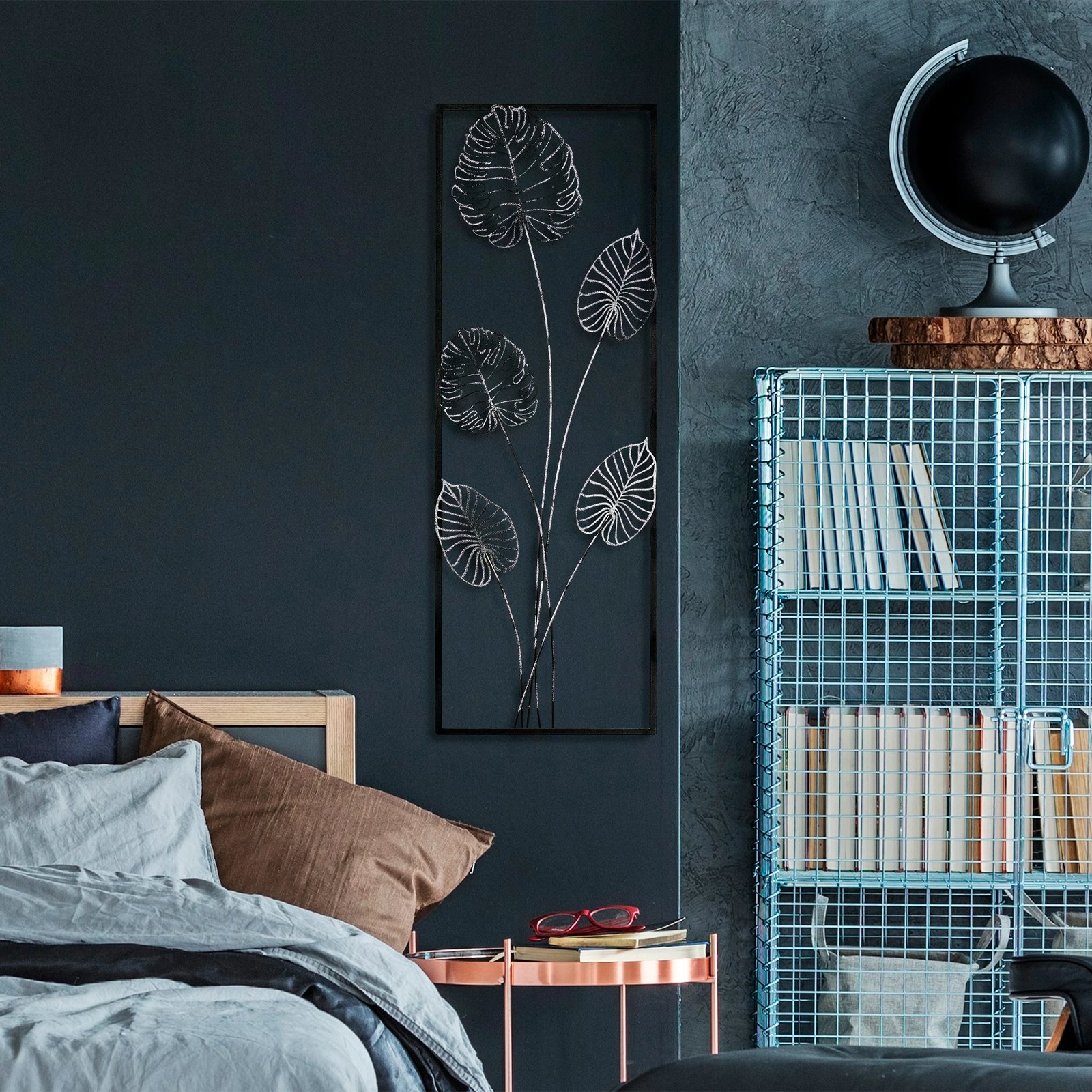 Aksesor dekorativ metalik për mur Wallity, Strawberry 3, shumëngjyrësh, 32x90x4cm