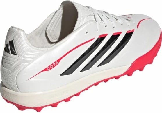 Atlete futbolli adidas, pa ngjyrë të specifikuar