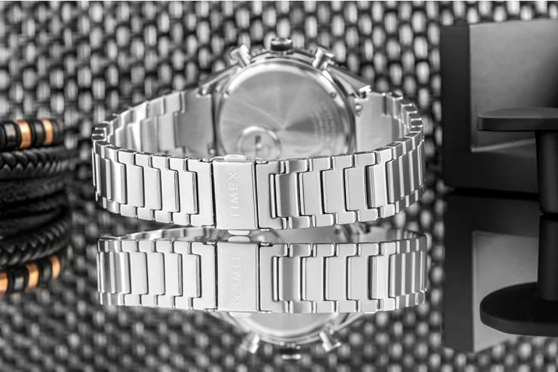 Orë dore për meshkuj Timex, e zezë