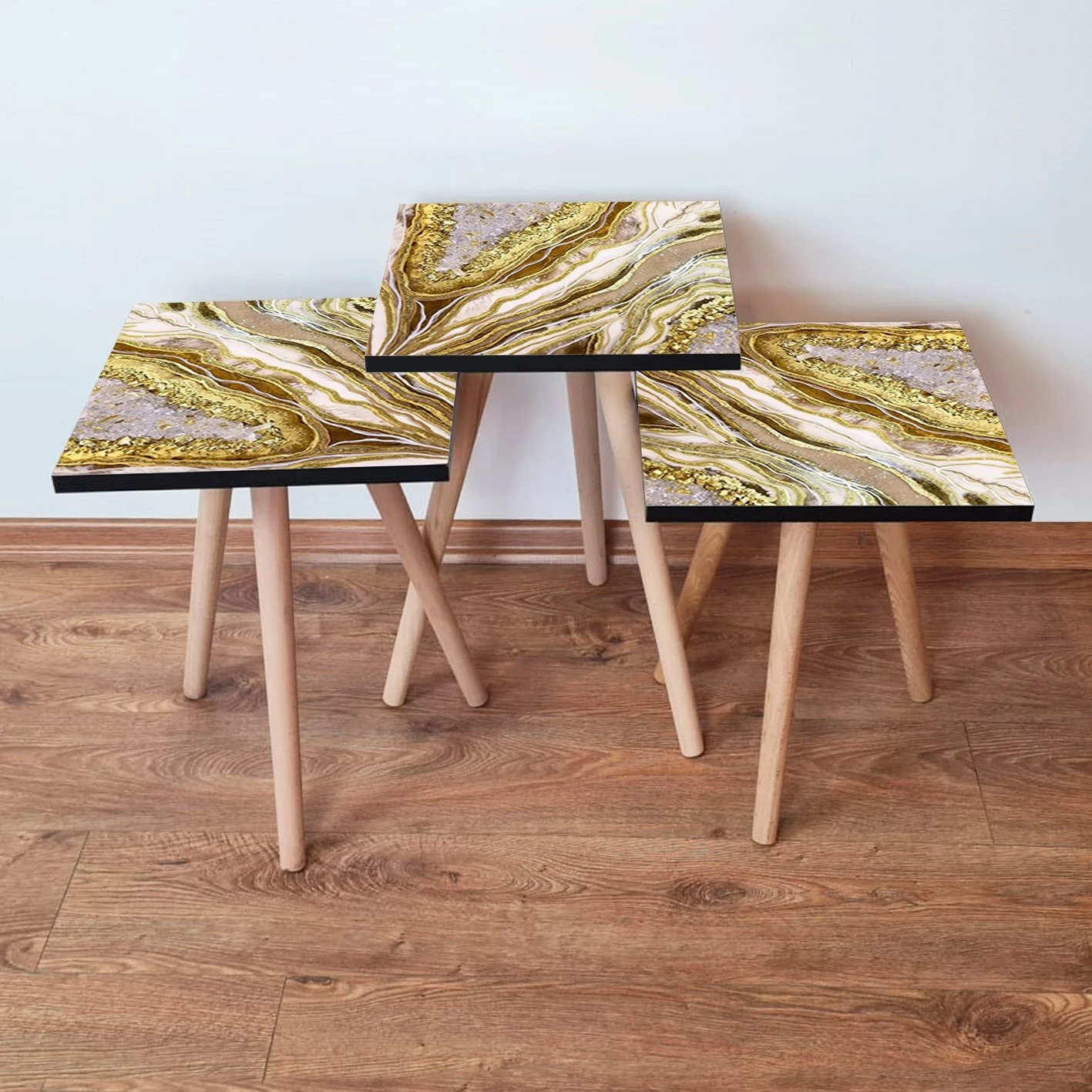 Set tavolinash ndihmëse, 3 copë, ngjyrë krem, ari, bezhë, Skye Decor, 3Shp284