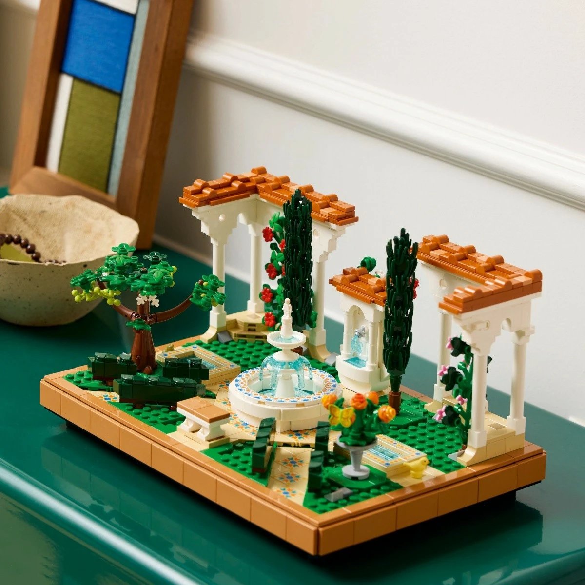 Set ndërtimi LEGO Icons 10359 Garden Fountain, 1302 pjesë, plastikë