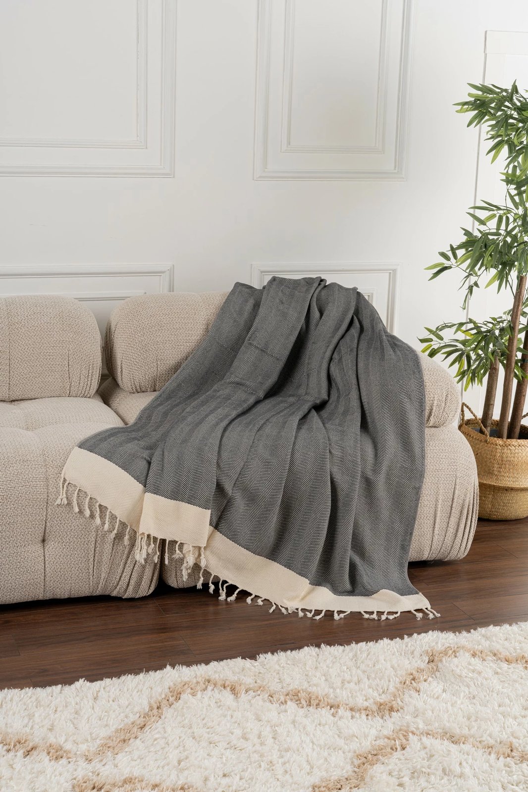 Mbulesë divani L'essentiel, ngjyrë antracit, Baliksirti, 150x200cm