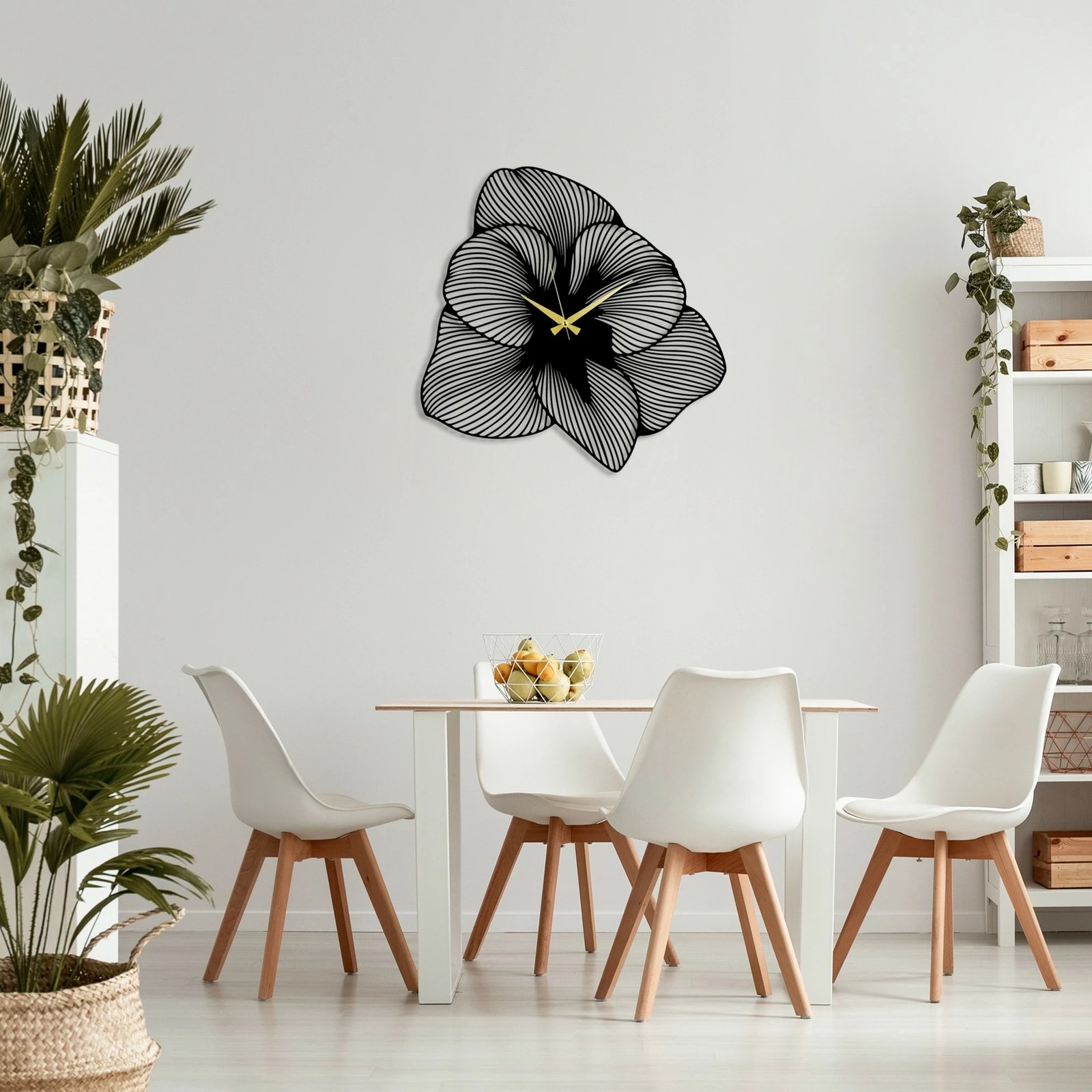 Orë muri dekorative prej metali, Wallity Aprire, e zezë, 70x70cm