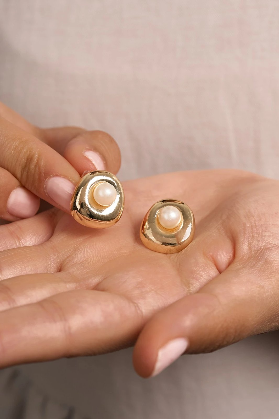 Vathë metalik Elika, ngjyrë ari, ELKGC68327