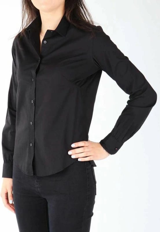 Këmishë për femra Levis, e zezë