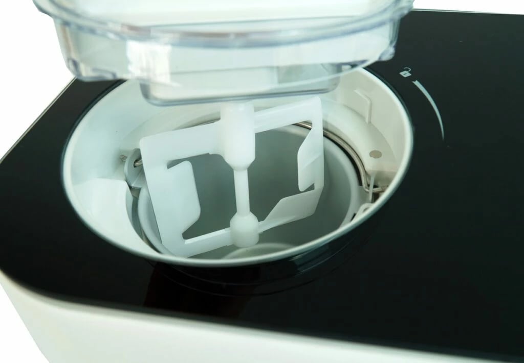 Makinë Për Përgaditjen E Akullores BLAUPUNKT ICM401