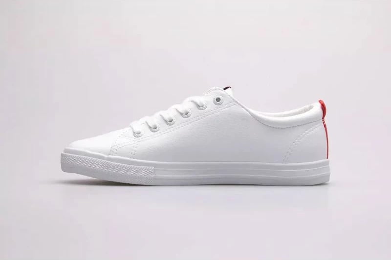 Atlete për femra Big Star, të bardha