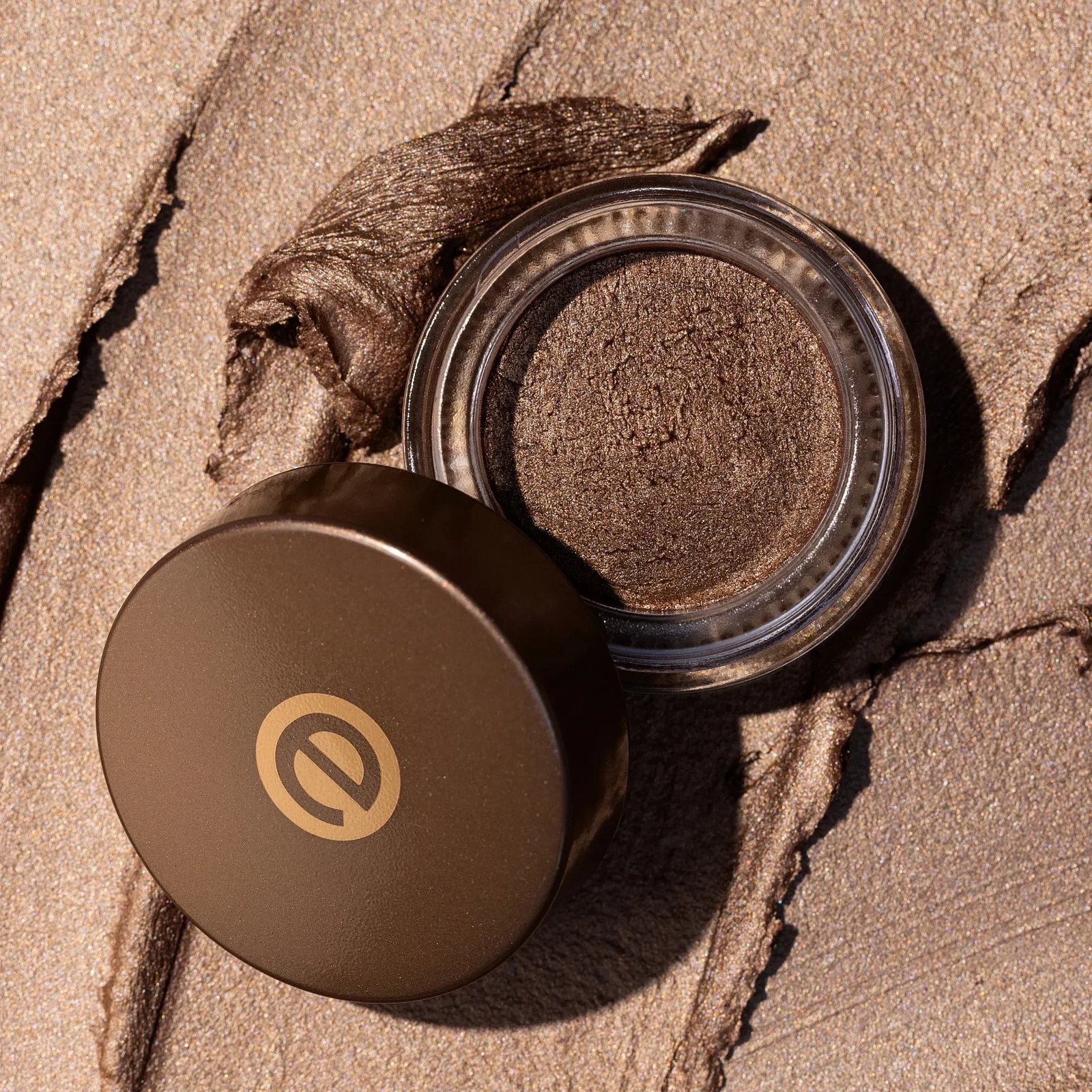 Essence Creamy Eyeshadow - 03 Oyster