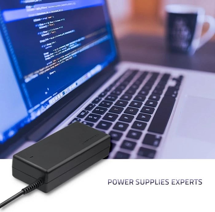 Adapter Qoltec për laptop Acer 135W, 19V, 7.1A, kabllo përfshirë, ngjyrë e zezë