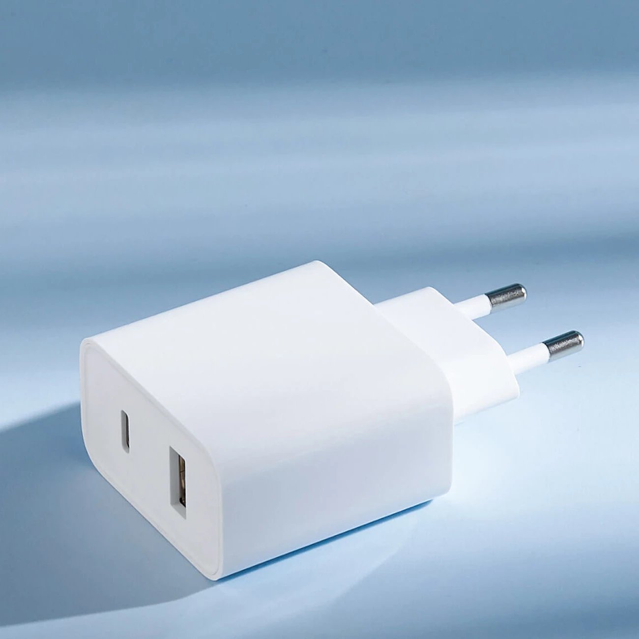 Karikues Xiaomi BHR4996GL, 33W, 2 porta USB-A/USB-C, i bardhë