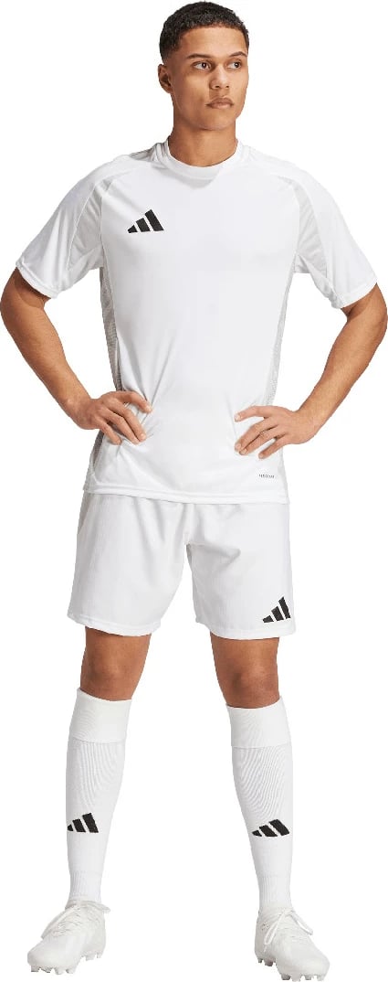 Shorce për meshkuj adidas, të bardha