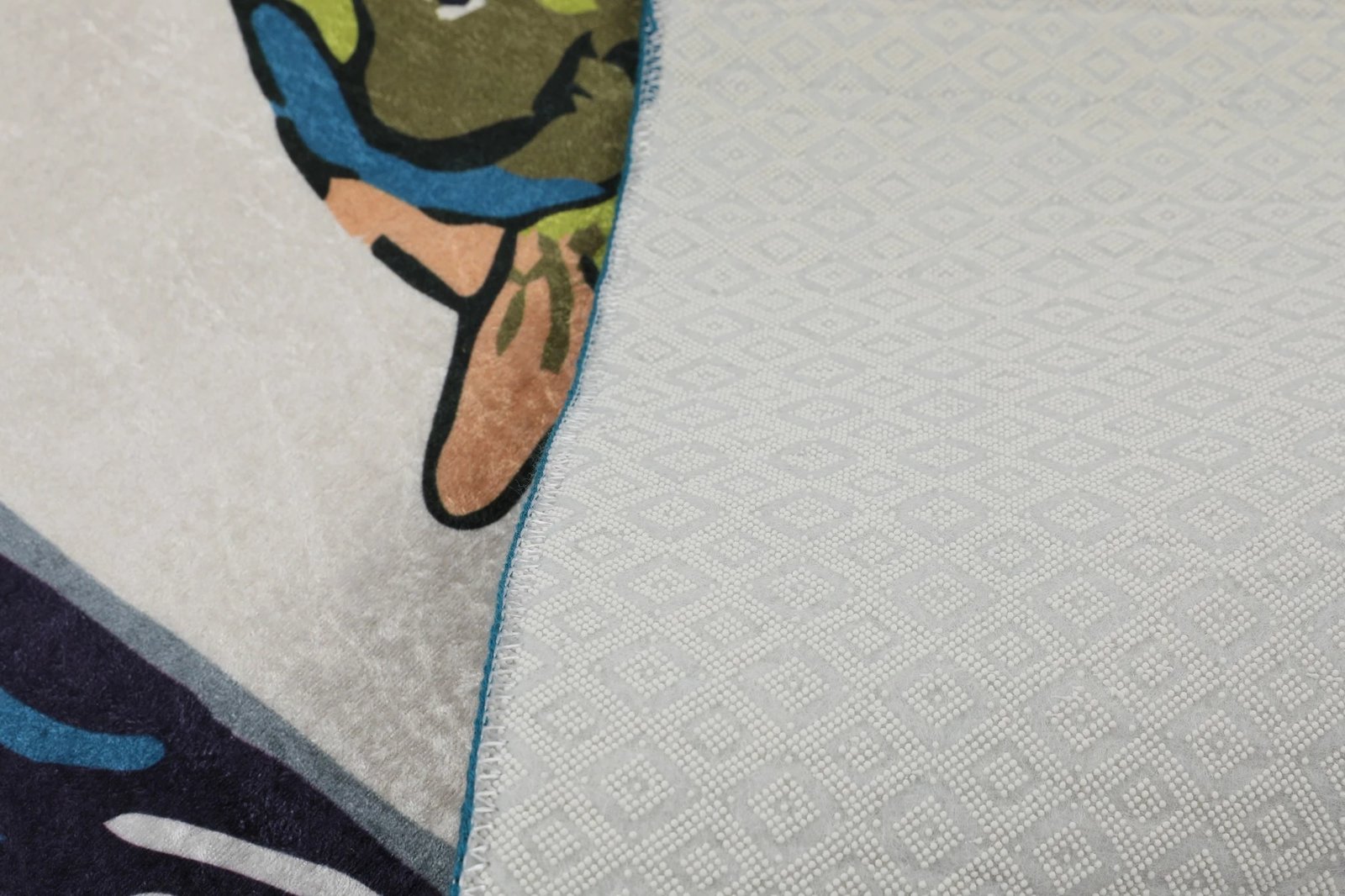 Tapet për banjo Mijölnir, Peshk, shumëngjyrësh, 70x120cm