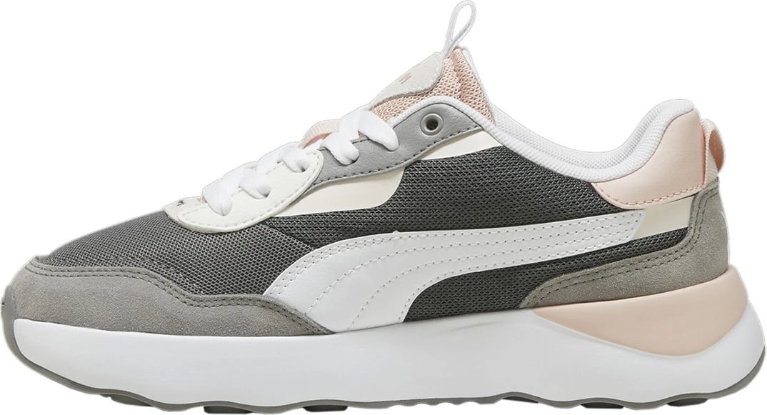Këpucë për femra Puma