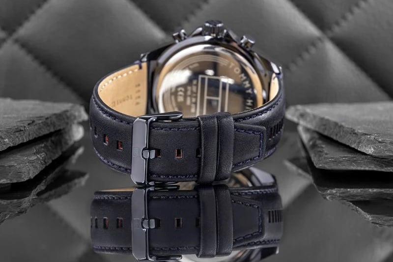 Orë dore për meshkuj Tommy Hilfiger, navy blue