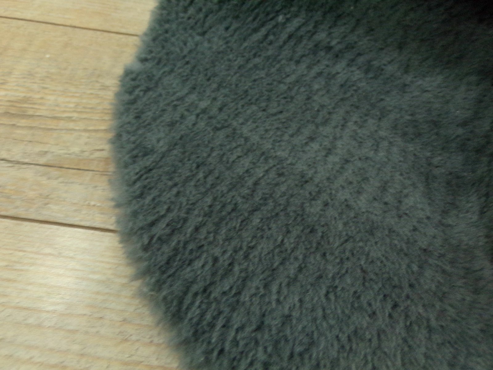 Qilim Daisy Plush, 120x120cm, ngjyrë gri e errët