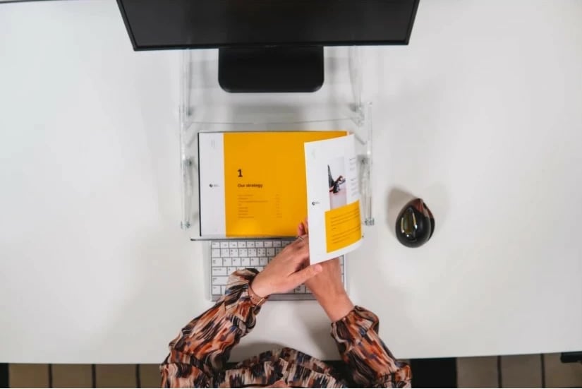 Mbajtës dokumentesh BakkerElkhuizen Q-doc 415, transparent Mbajtës dokumentesh BakkerElkhuizen Q-doc 415, transparent