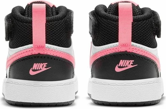 Atlete për fëmijë Nike, të bardha, të zeza dhe rozë