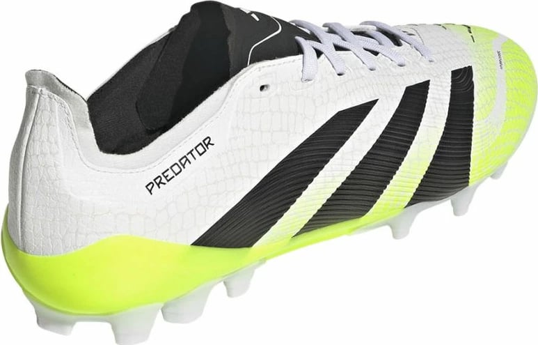 Atlete futbolli për meshkuj adidas Predator, të bardha