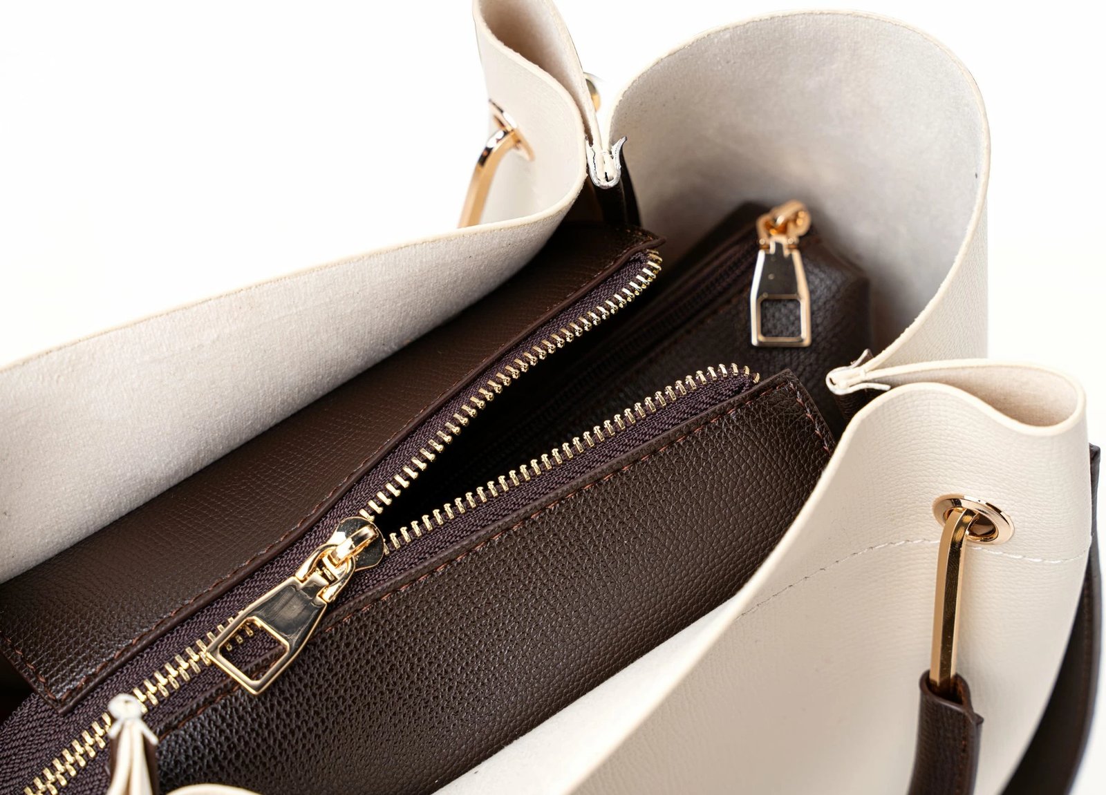 Çantë tote Vince Camuto, Sicilia, ngjyrë krem
